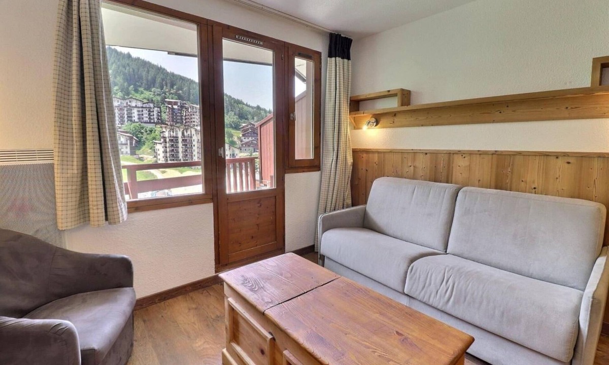 La Perriere Apartment | 150m from resort center, 6th floor, balcony, ski locker, 25m², La Tania