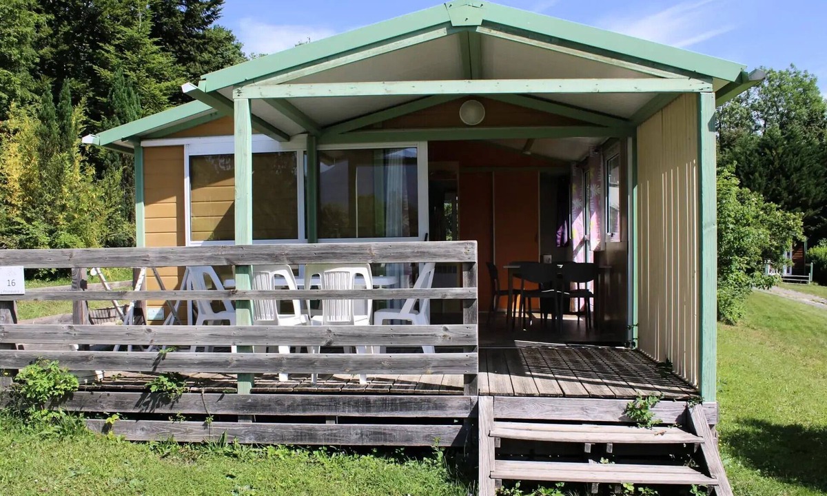 Miribel-les-Echelles Ski Chalet | 16. Chalet 30 m², TV "Primevere" 5 persons