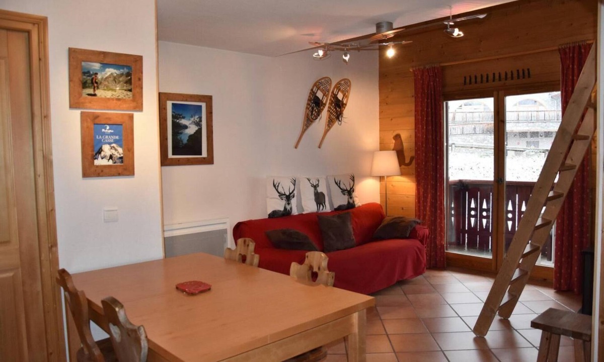 Pralognan-la-Vanoise Apartment | 1st floor, balcony, tv, 45m², Pralognan-la-Vanoise