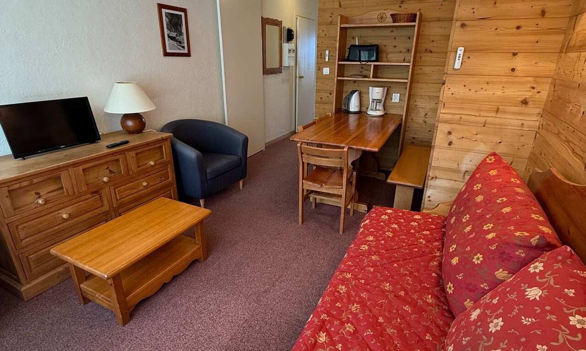 Prapoutel Apartment | 2-room apartment at the foot of the slopes, balcony, 4-5 people