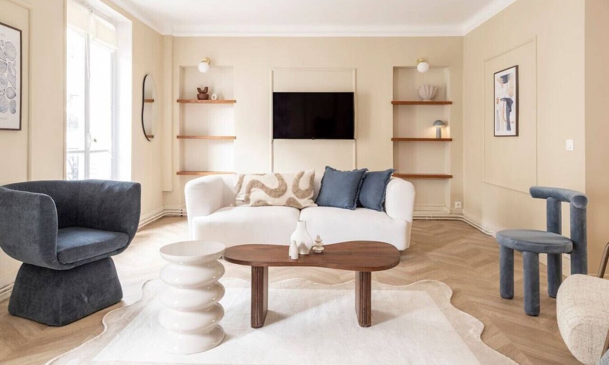 15th Arrondissement Apartment | 2G. Duplex—10 People—5 Bedrooms—Paris 15—Shops—AC
