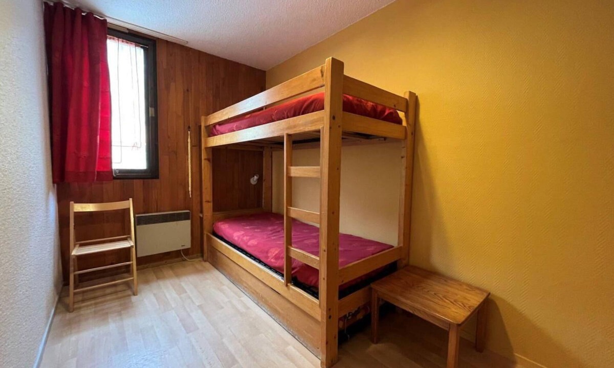 Lanslevillard Apartment | 2nd floor, balcony, tv, ski locker, 42m², Val Cenis