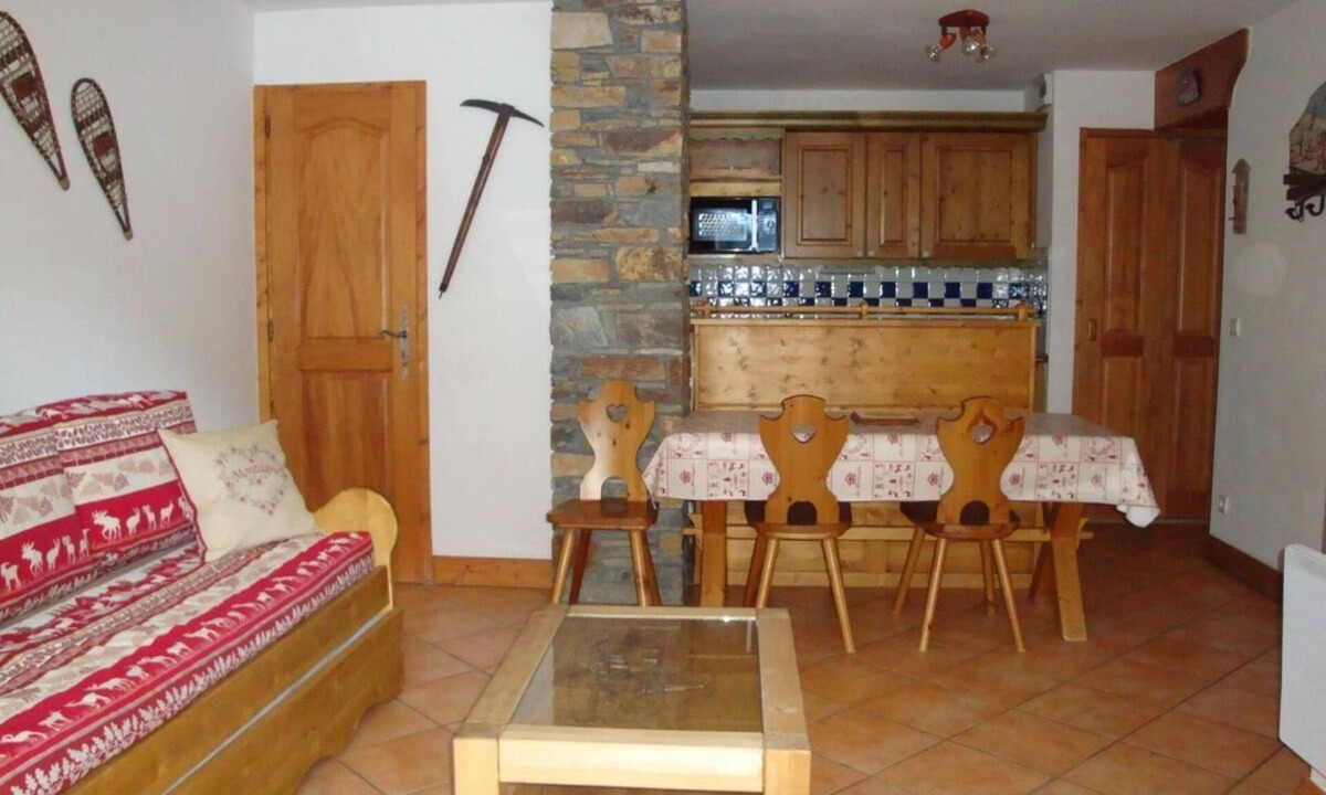 Pralognan-la-Vanoise Apartment | 2nd floor, terrace, tv, 44m², Pralognan-la-Vanoise
