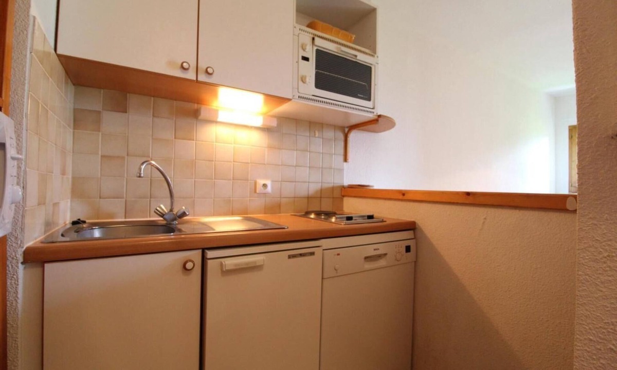 Termignon Apartment | 300m from resort center, 2nd floor, balcony, tv, ski locker, 27m², Val Cenis