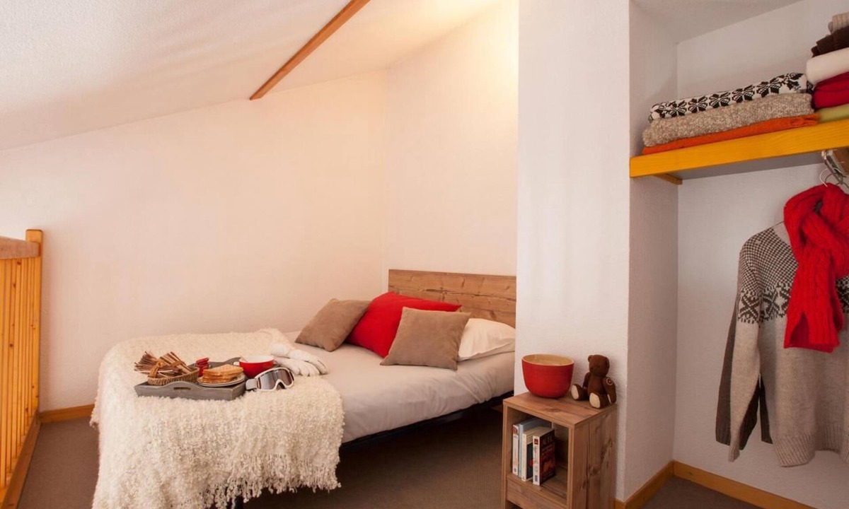 Lanslevillard Apartment | 300m from shops, sauna, hammam, balcony, parking, tv, ski locker, 25m², Val Cenis