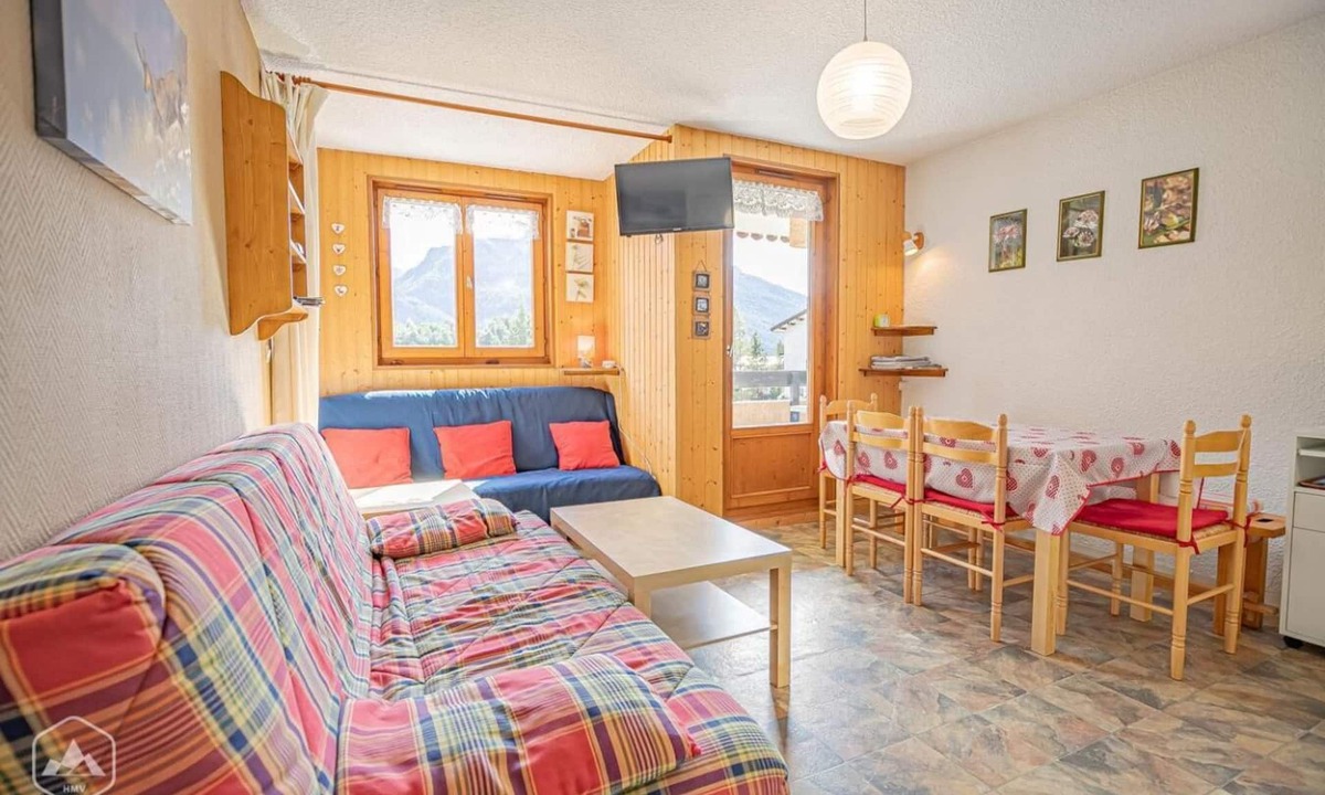 Aussois Apartment | 350m from resort center, Ground floor, balcony, tv, 30m², Aussois