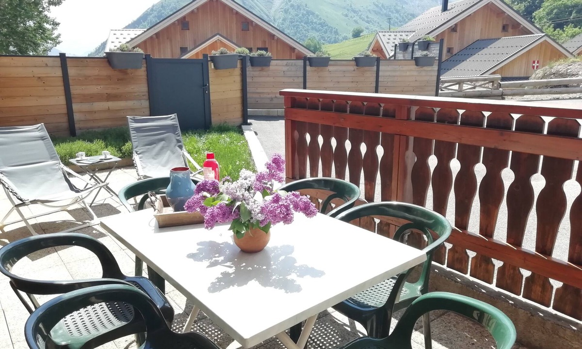 Saint-Sorlin-d'Arves Apartment | 8-person rental at the foot of the slopes in Saint Sorlin d'Arves