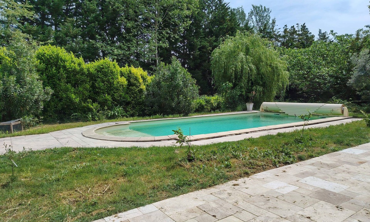 Orange House | Air-conditioned house in a 19th-century country estate with a private pool