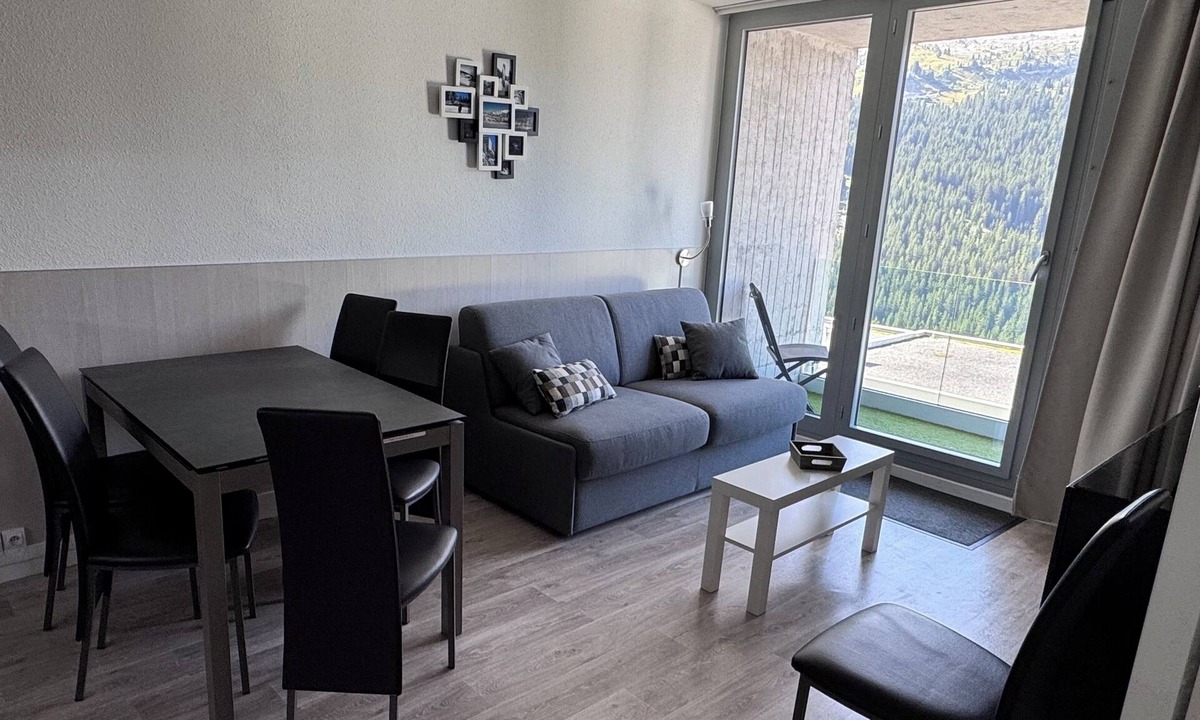 Flaine Apartment | Apartment 3 rooms comfort for 6/7 people, close to shops and ski slopes