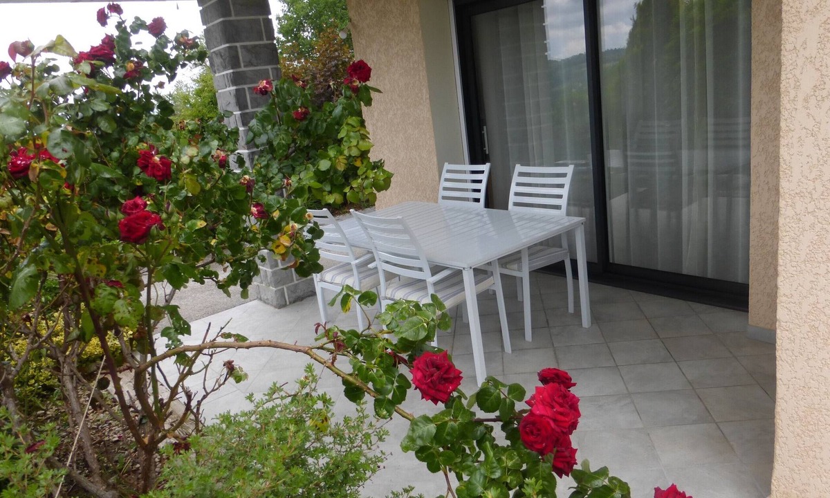 Cruseilles House | Apartment 'Gîte Du Noiret' with Mountain View and Wi-Fi