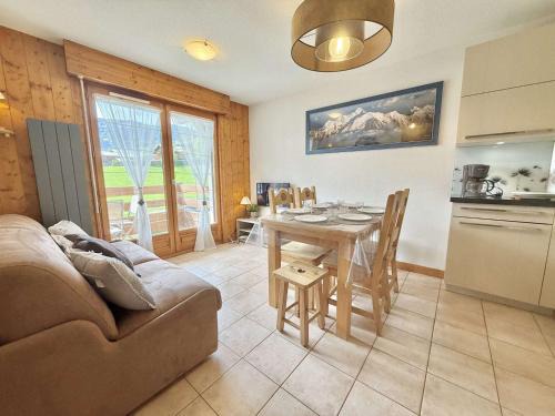 Praz-sur-Arly Apartment | Appartement 2 pièces cabine à Praz-sur-Arly - 6 personnes avec parking - FR-1-603-10