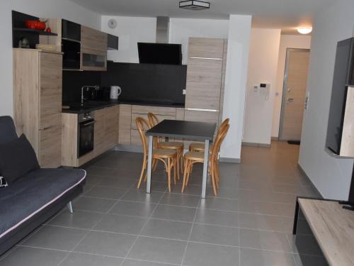 Bozel Apartment | Appartement Contemporain avec Terrasse Sud, Proche Centre et Navette Courchevel - FR-1-464-81