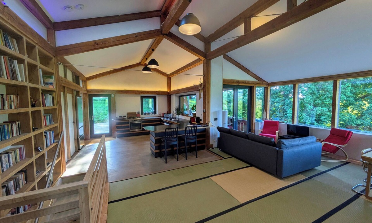 Jalogny House | Architectural Eco-Villa near Cluny - 8 guests - Yoga Studio + Separate Appt