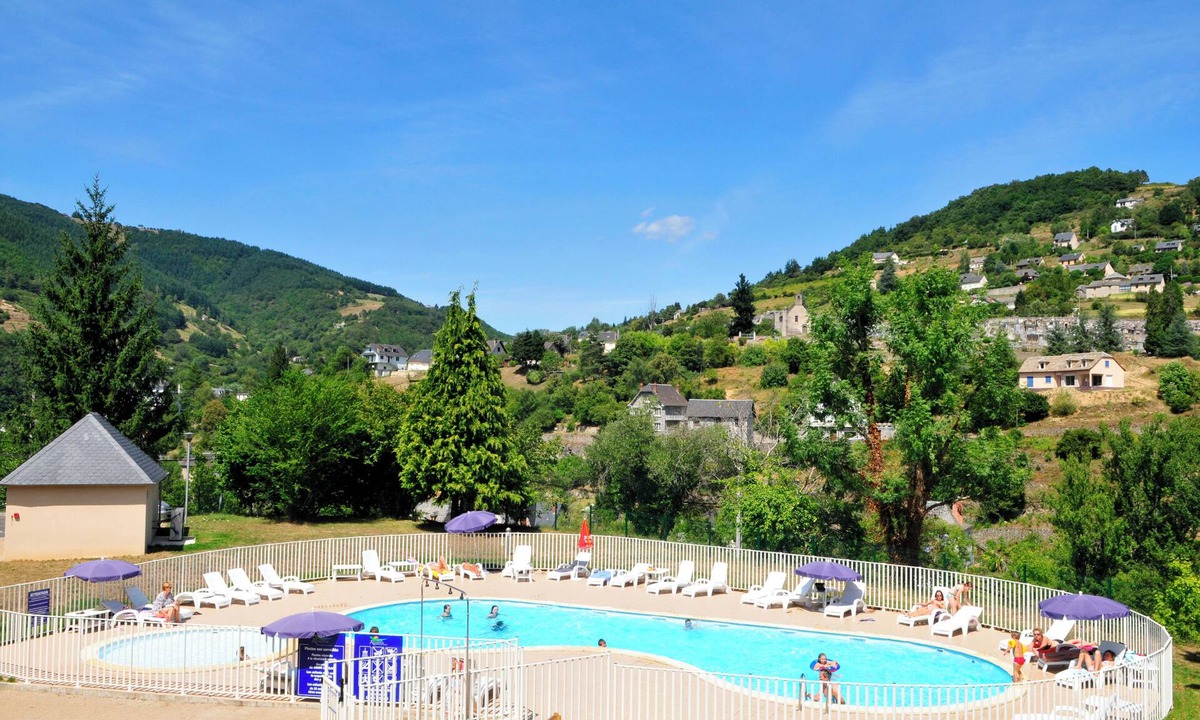 Entraygues-sur-Truyere Condo | Au cœur de l’Aveyron | Piscine extérieure| Sauna