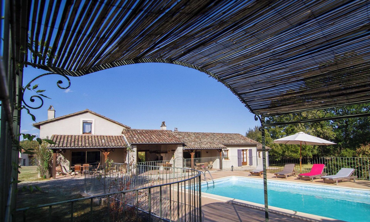 Caylus House | "Au Couchant" lovely gîte with private pool near a medieval village