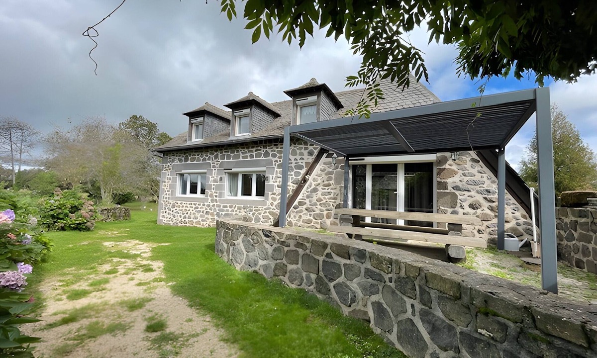 Lacroix-Barrez House | Authenticity & Comfort at Grange Charmalex with Countryside Views