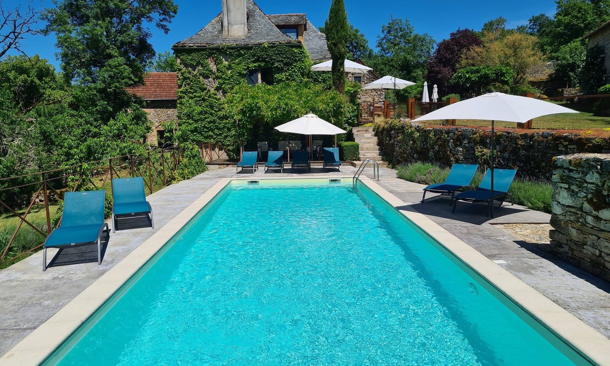 Vailhourles House | Beautiful 18th century stone farmhouse with pool at the Mas d'Arjac, Aveyron