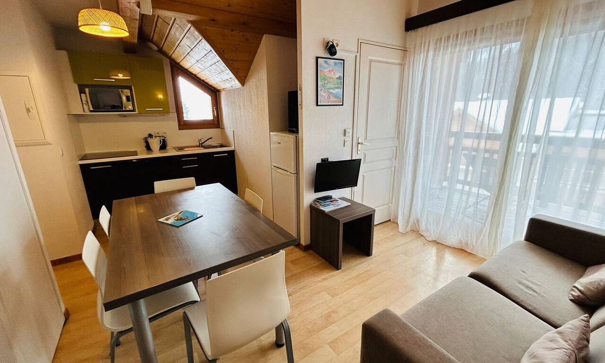 Chantemerle Apartment | Bright 3-room apartment with parking in Serre Chevalier