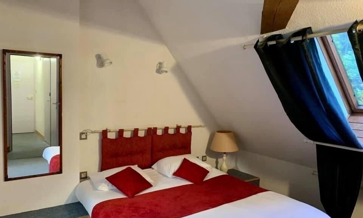 Saint-Pierre-de-Chartreuse Hotel | Caprice du Guiers la Joceane