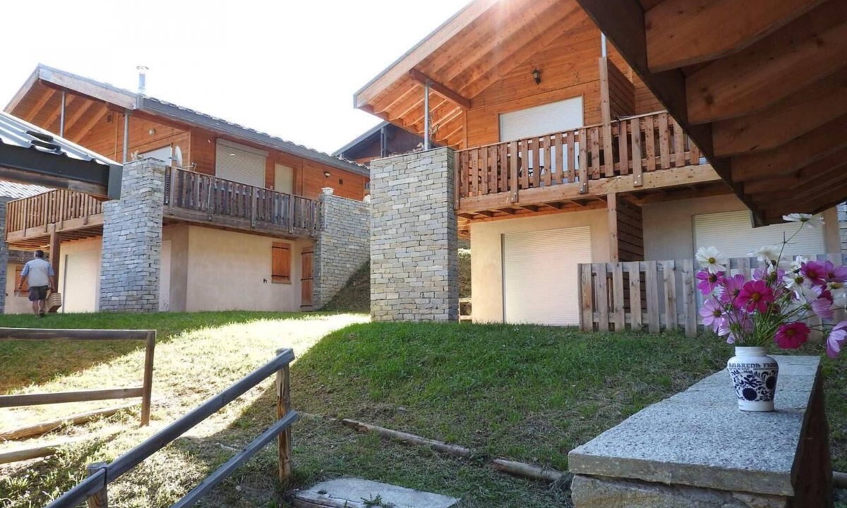 Villarodin-Bourget Ski Chalet | Chalet, 300m from resort center, Ground floor, balcony, parking, tv, ski locker, 45m², La Norma