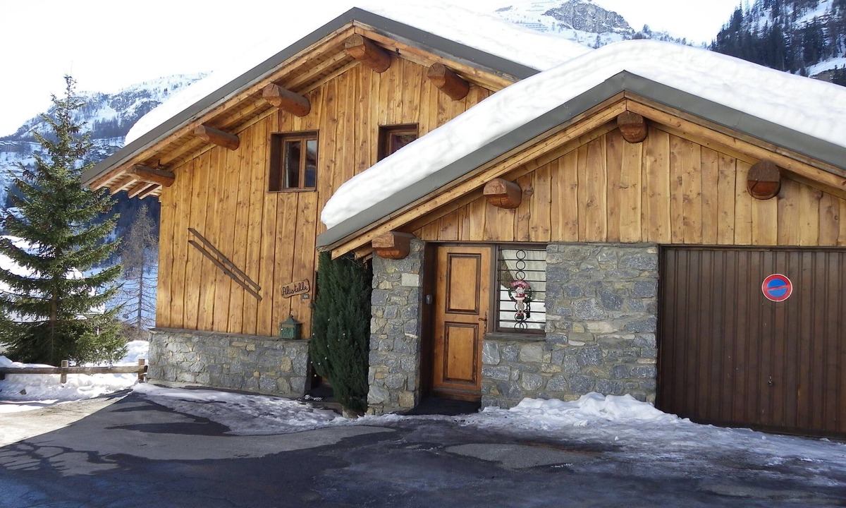 Les Brevieres Ski Chalet | CHALET ALISTELLE - 10 PERSONS- LES BREVIERES