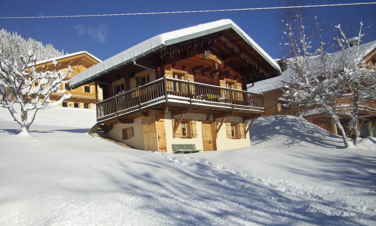Hauteluce Ski Chalet | Chalet 'Bel Andain' with Mountain View, Private Terrace and Private Garden