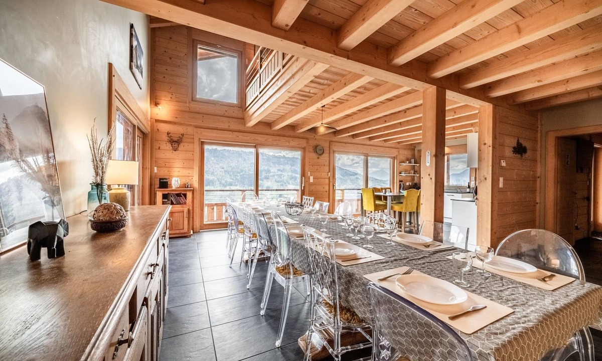 Verchaix Ski Chalet | Chalet 'Célestine 7 Bedrooms - Sauna' with Mountain View, Private Terrace and Wi-Fi