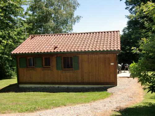 Roumegoux Ski Chalet | Chalet en Auvergne -Pêche