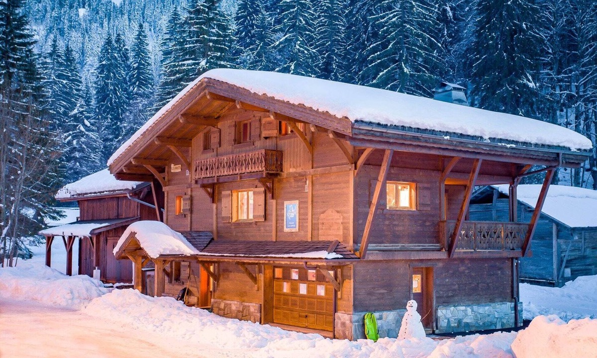 Montriond Ski Chalet | Chalet en Pleine Nature au Bord D'un Ruisseau Avec vue sur les Montagnes
