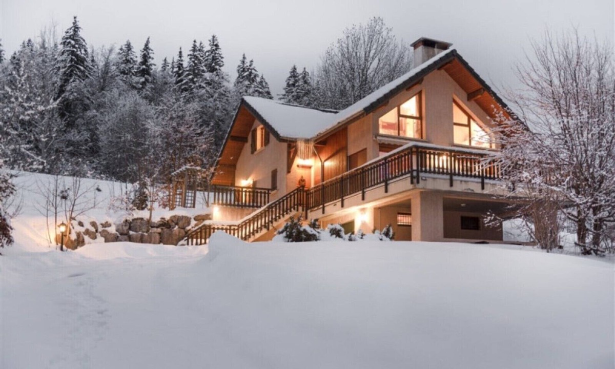 Autrans Ski Chalet | Chalet "L'Orée Du Bois" with Mountain Views, Private Terrace and Wi-Fi