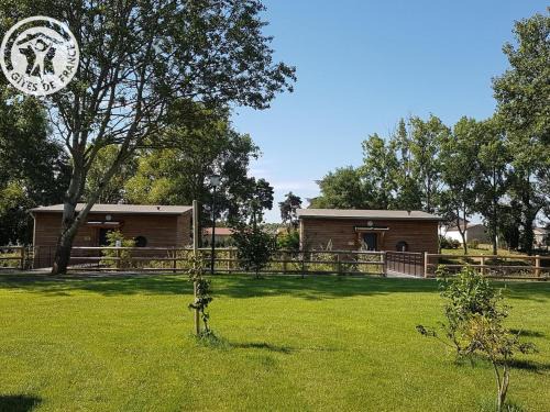 Veauchette House | Chalet moderne 4-6 pers, animaux acceptés, terrasse privée - FR-1-496-79