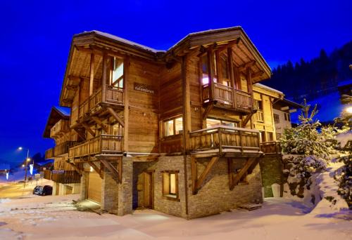 Les Gets Ski Chalet | Chalet Valambrun - unashamedly luxurious Alpine living