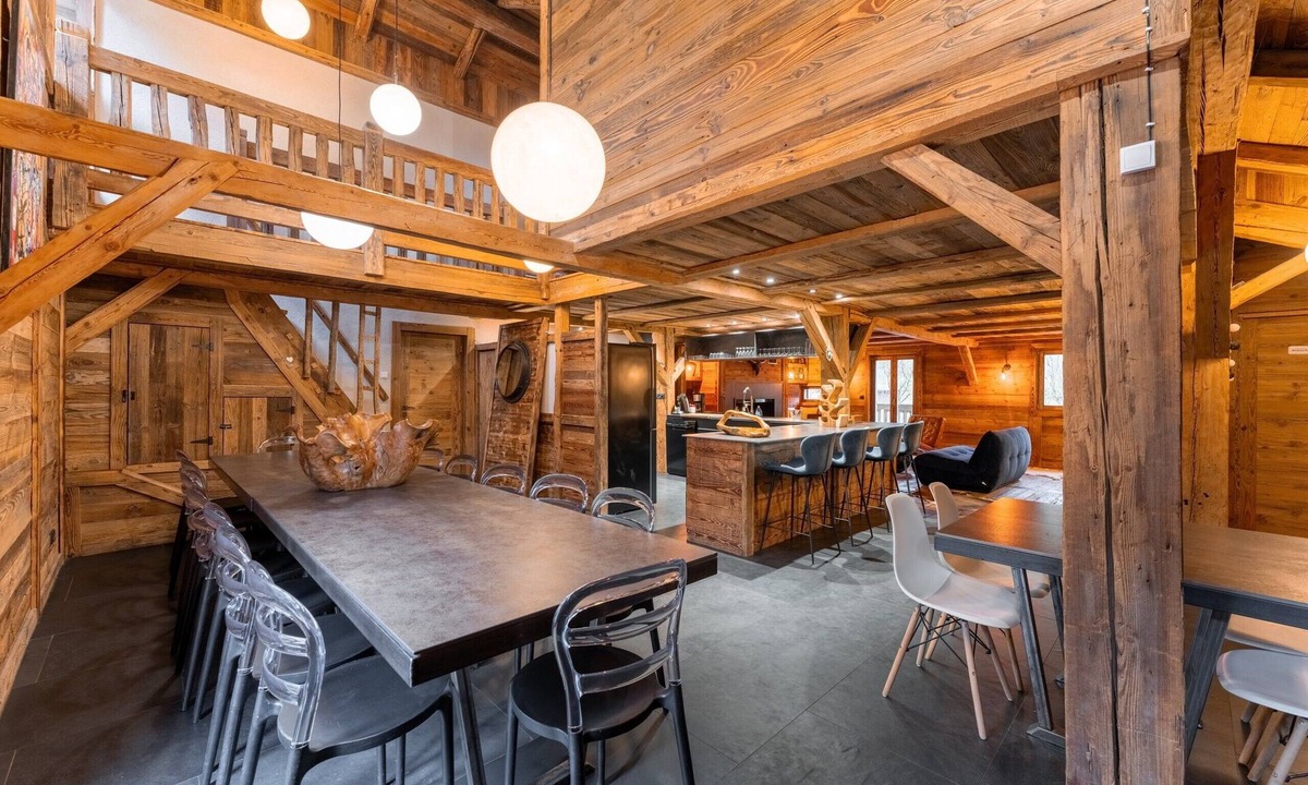 Abondance Ski Chalet | Champ'Alp Farm, 30 people. Top-of-the-range chalet with sauna and Nordic baths.