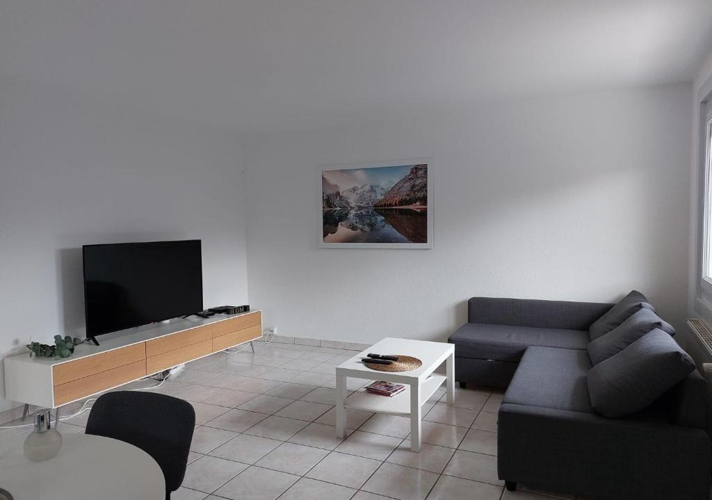 Divonne-les-Bains Apartment | Charmant appartement au rez de jardin d'une maison