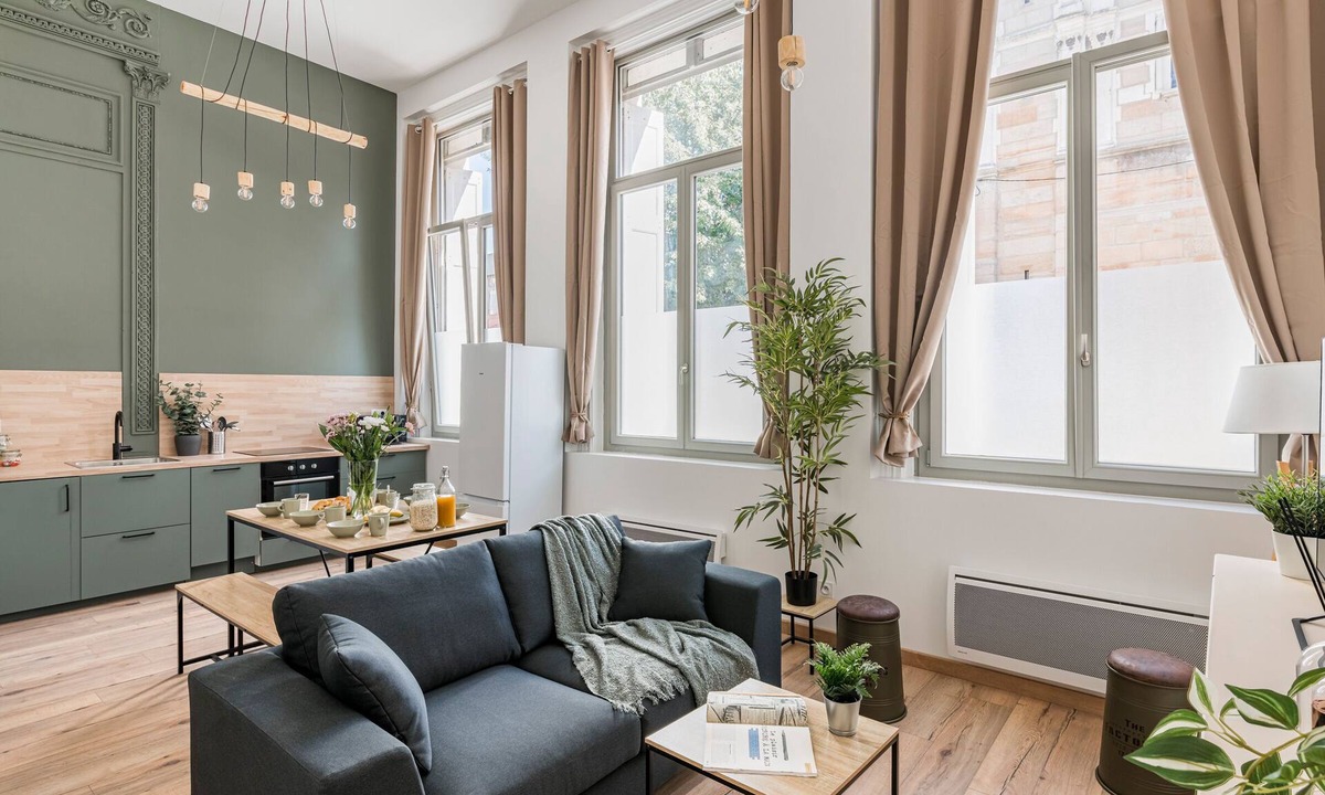 Jacquard - Prefecture Apartment | Charmant & Spacieux Appartement en Cœur de Ville de Saint-etienne - 6 Personnes