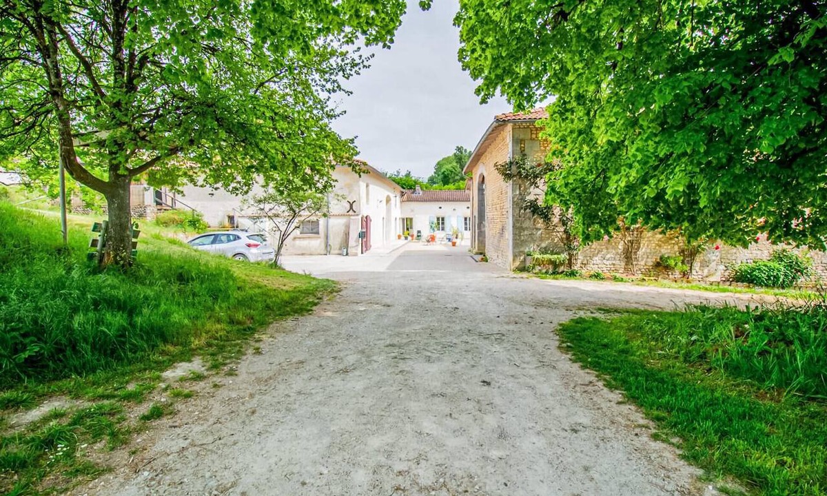 Saint-Maigrin House | Charmant studio au calme