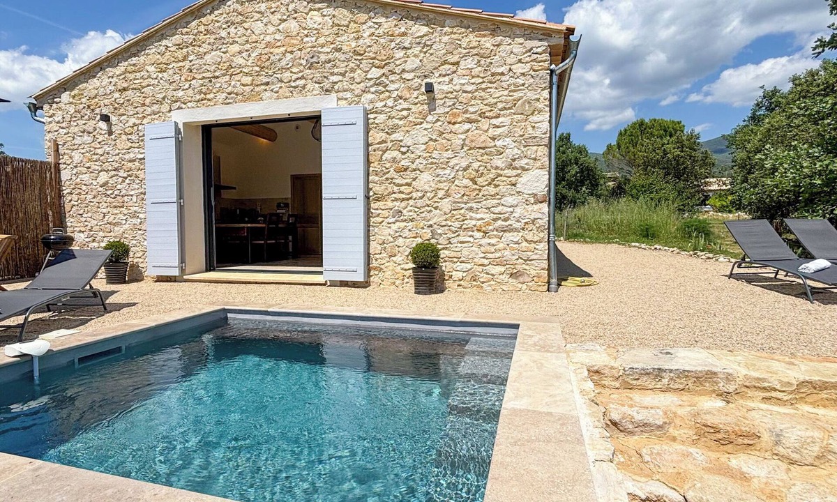 Rustrel Villa | Charming 4‑star classified house – Provence, stunning view, private pool