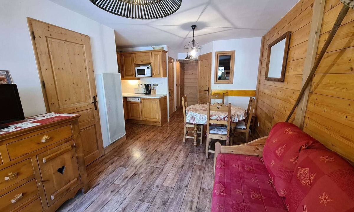 Areches Apartment | Charming apartment, balcony - 4 guests