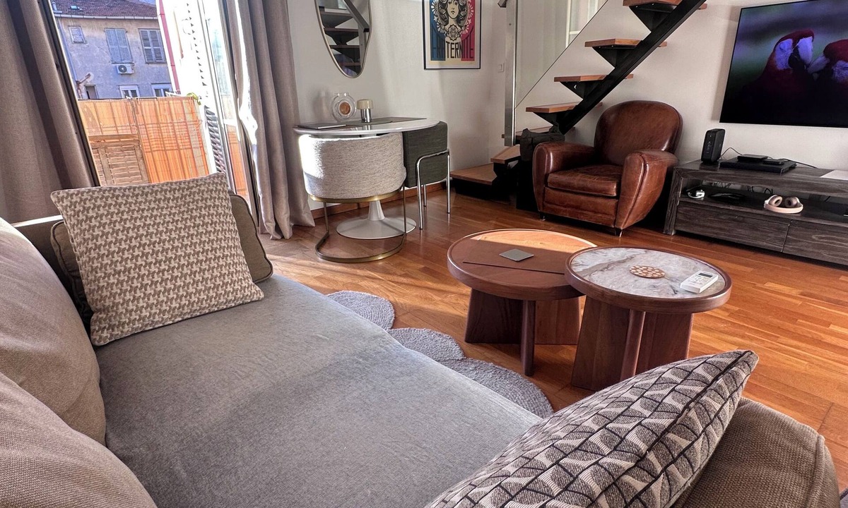 Jean-Medecin Apartment | Charming apt Massena, central Nice exceptional location very quiet, WiFi & A/C