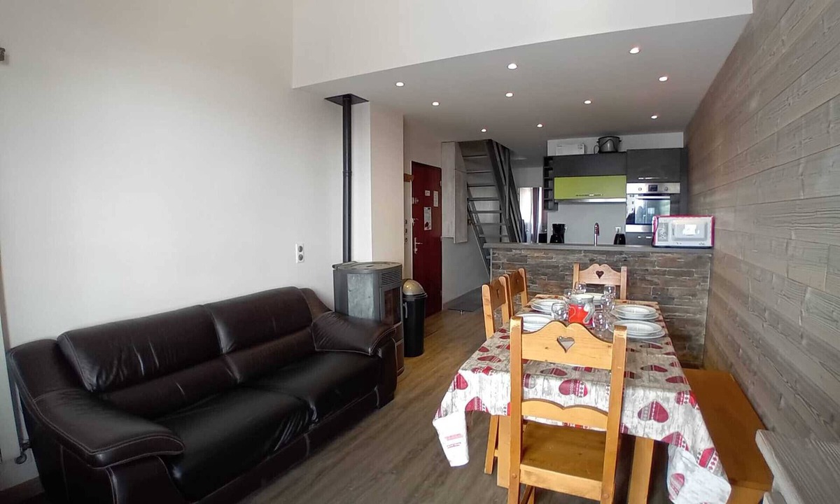 Le Lavachet Apartment | Charming duplex, mountain view, pets welcome - 8 guests