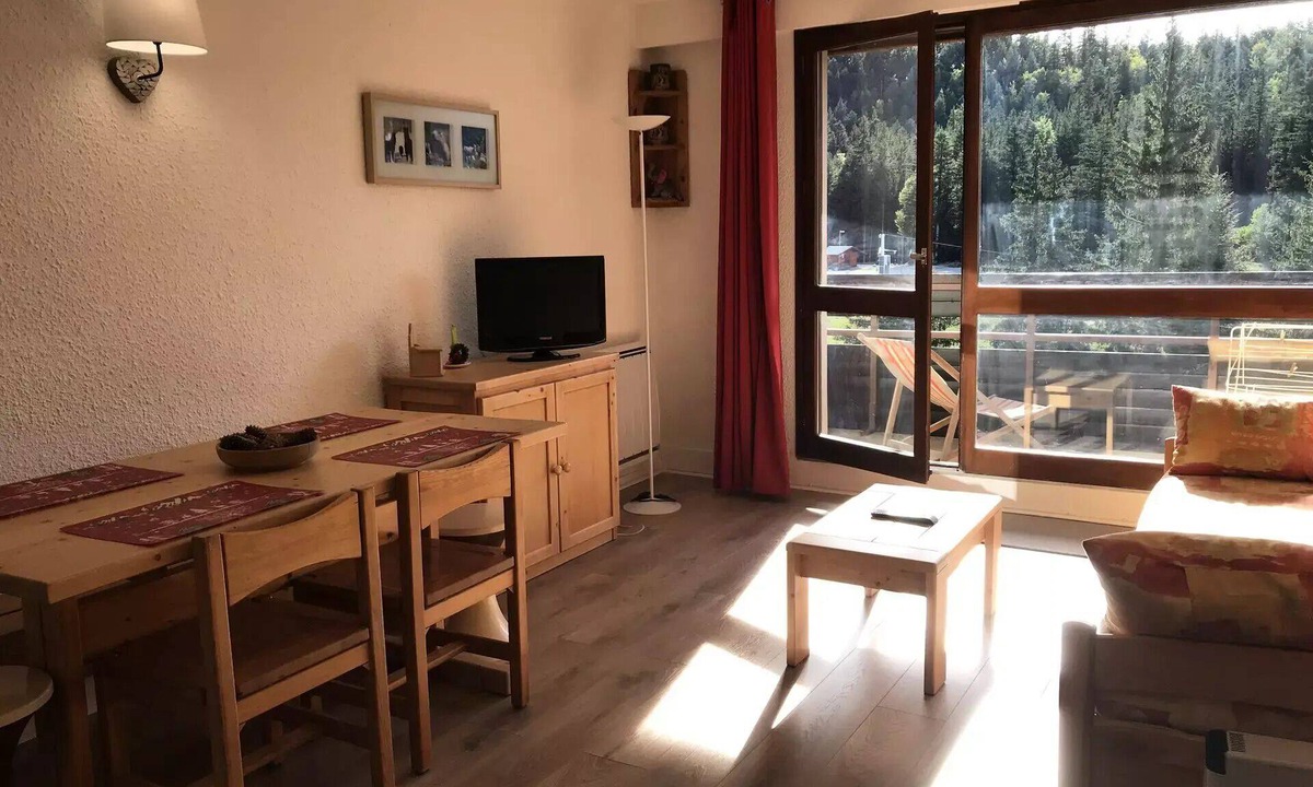 Correncon-en-Vercors Apartment | Charming studio apartment at the foot of the slopes