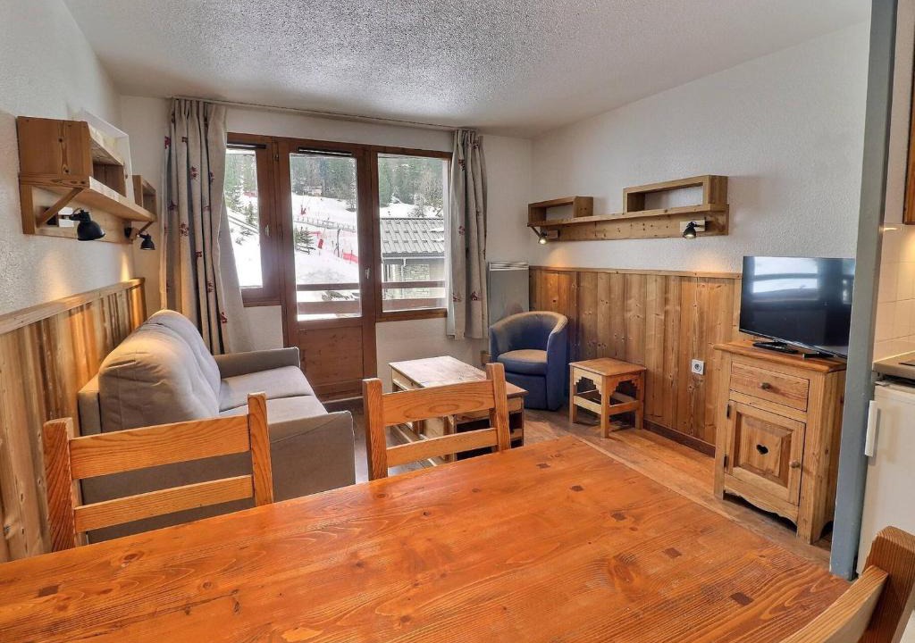 La Perriere Apartment | Confortable Appart 2 Pièces, Skis aux Pieds, Animaux Bienvenus - FR-1-182A-43
