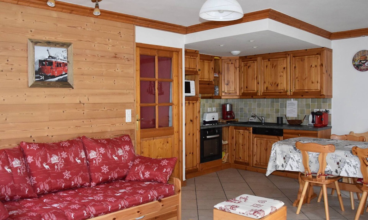 Pralognan-la-Vanoise Apartment | Cozy and bright apartment with garden, for 6 guests