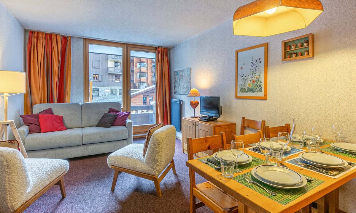 Val-d'Isere Apartment | Cozy apartment with WiFi, parking, and pets welcome in Val d'Isère