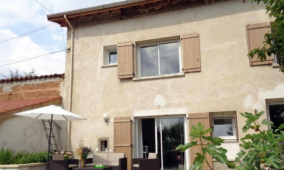 Maringes Cottage | Cozy house with garden in Monts du Lyonnais