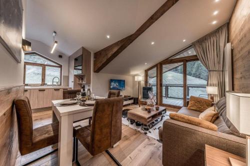 Courchevel Apartment | Cozy Penthouse with View & Parking