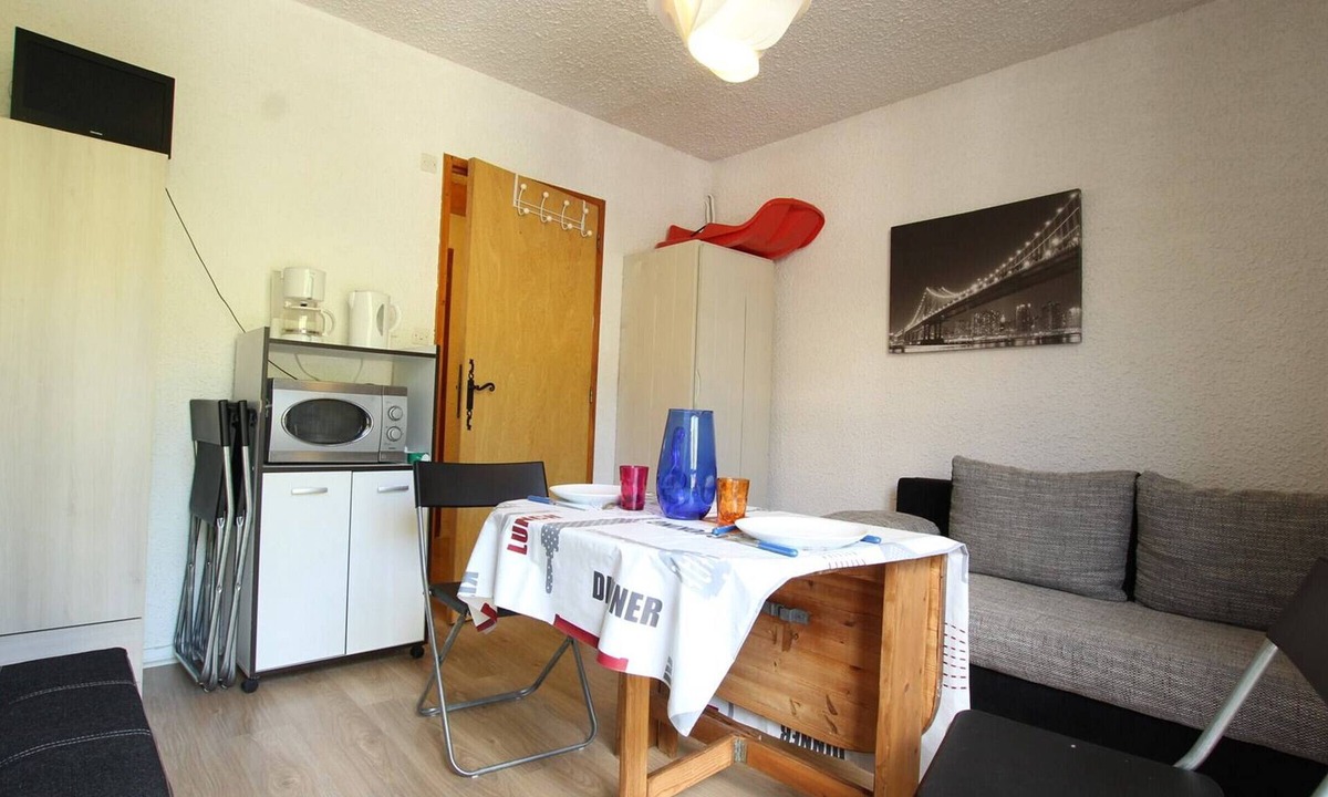 Chantemerle Apartment | Cozy Studio in Serre-Chevalier with Parking, Ski Storage, Optional WiFi & Pet-Friendly