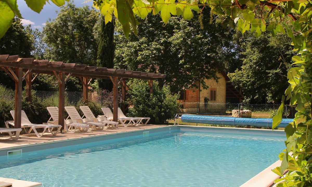Beaumont-de-Lomagne House | Domaine Roujos - Pastel: Authentic French Gîte with Pool Near Beaumont de Lomagne