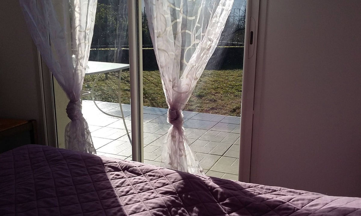 Saint-Ismier Apartment | Dream stay in a single-storey f2 apartment in a residential area