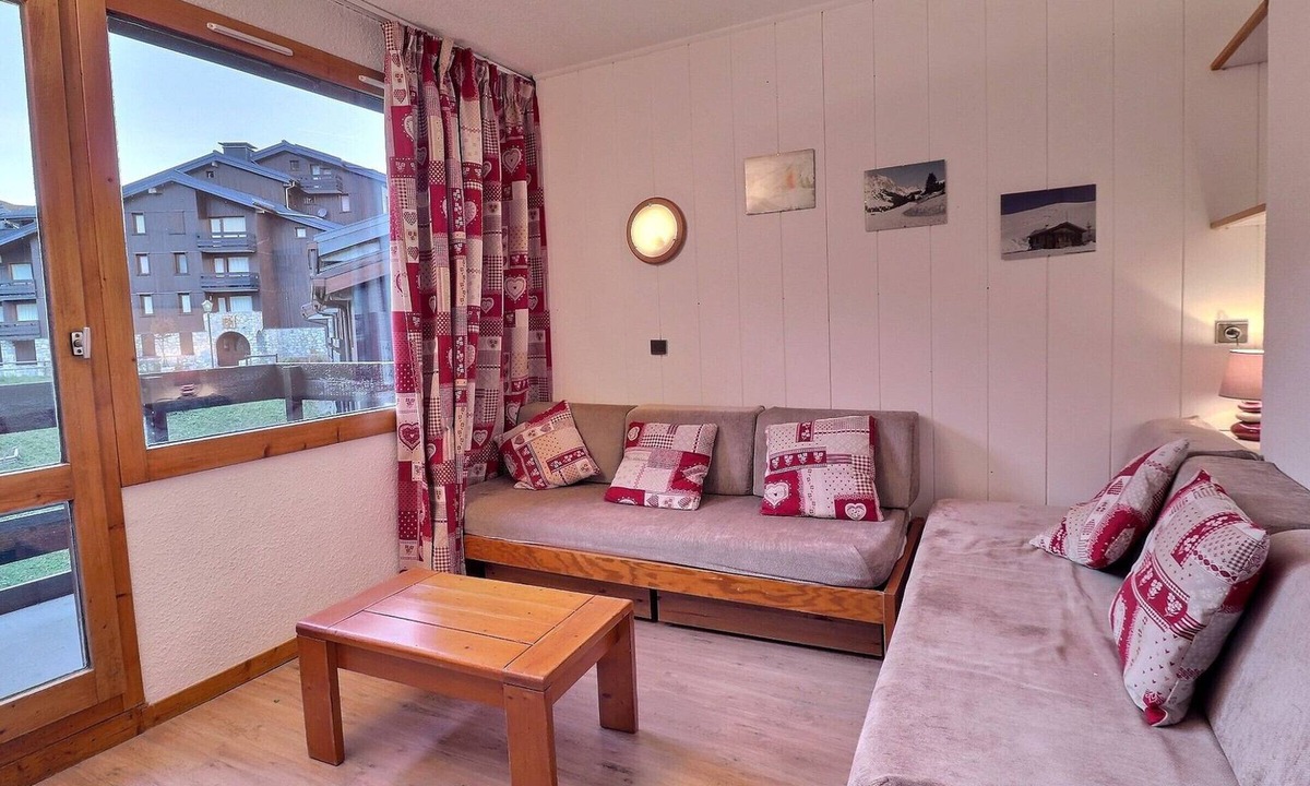 Meribel-Mottaret Apartment | Duplex for 6 with Wifi and Pets Allowed, Méribel